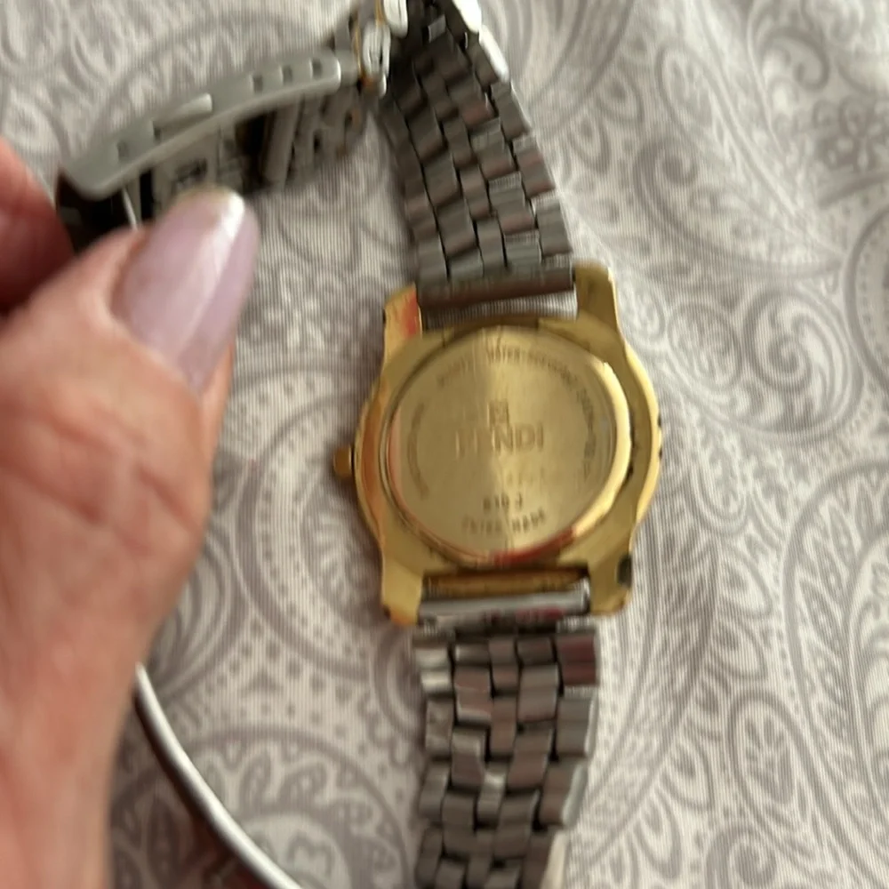 FENDI TWO TONE WATCH - Picture 3 of 7